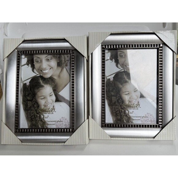 Fetco Home Decor Hadley Mat Silver 5 X 7 Frame Vertical Horizontal Photo (2) - Picture 1 of 4